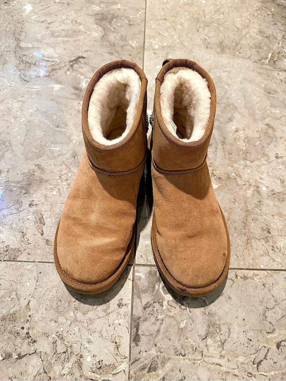 UGG Classic Mini Bailey Bow II Mini Boots Brown US 7